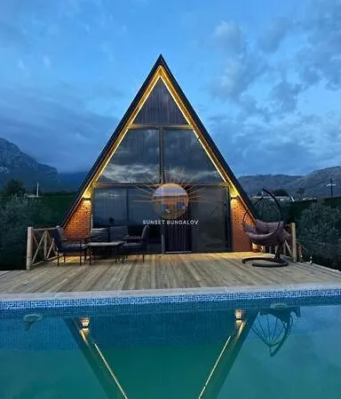 4 Kisilik Mustakil Havuzlu, Sunset Bungalov 2 Мугла